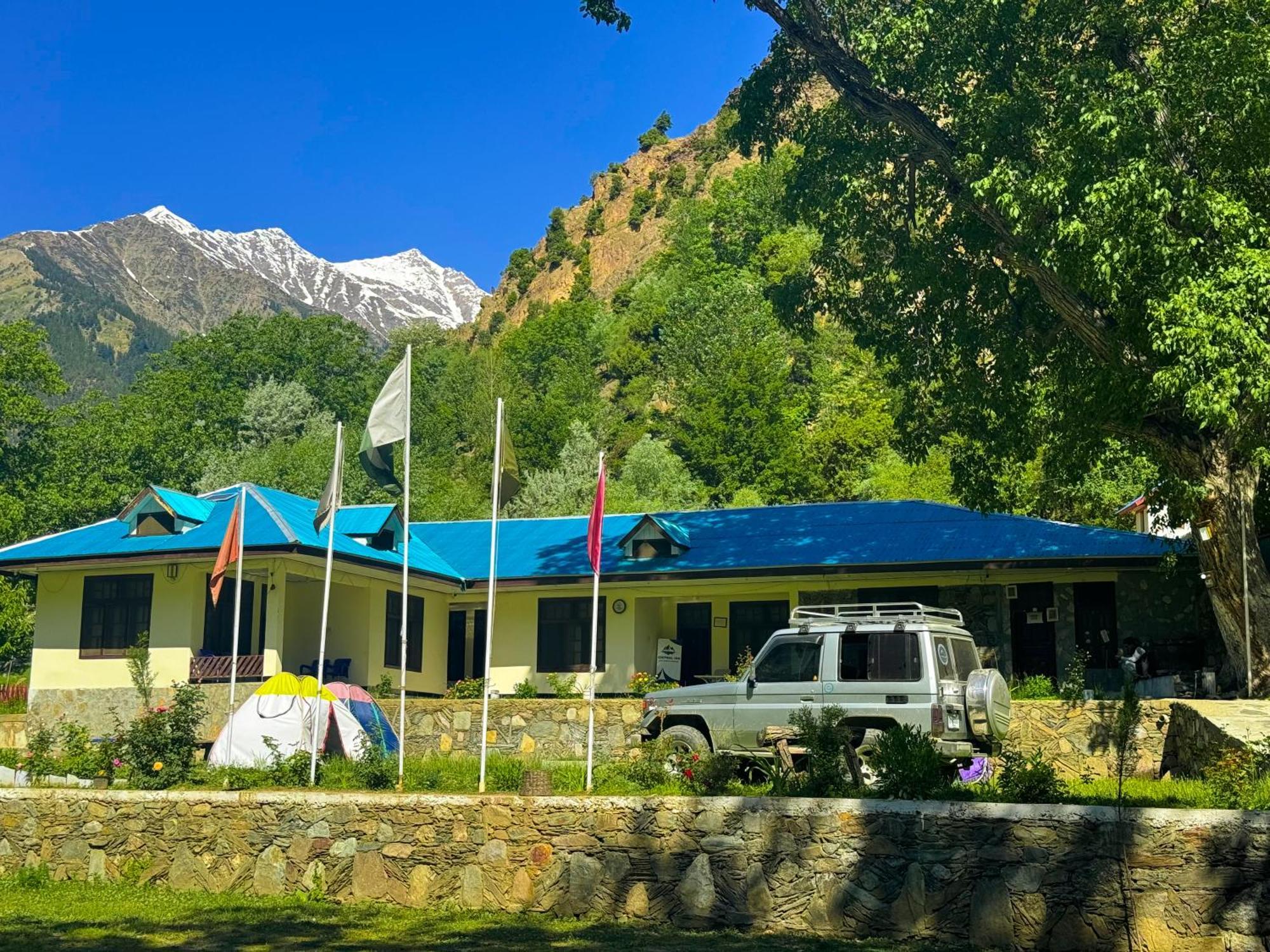 Chitral Inn Resort Exteriér fotografie